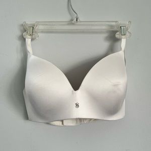 Victoria’s Secret white bra